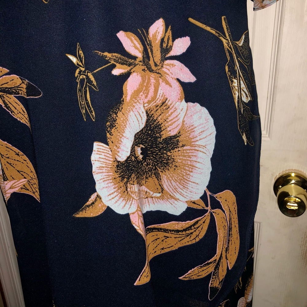 Ladies floral print cold shoulder dress size 1X - Picture 2 of 4